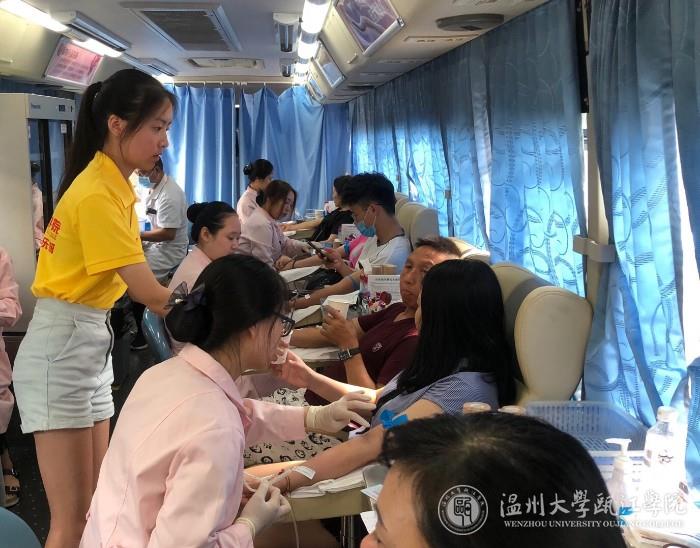 挽袖 (2).jpg
